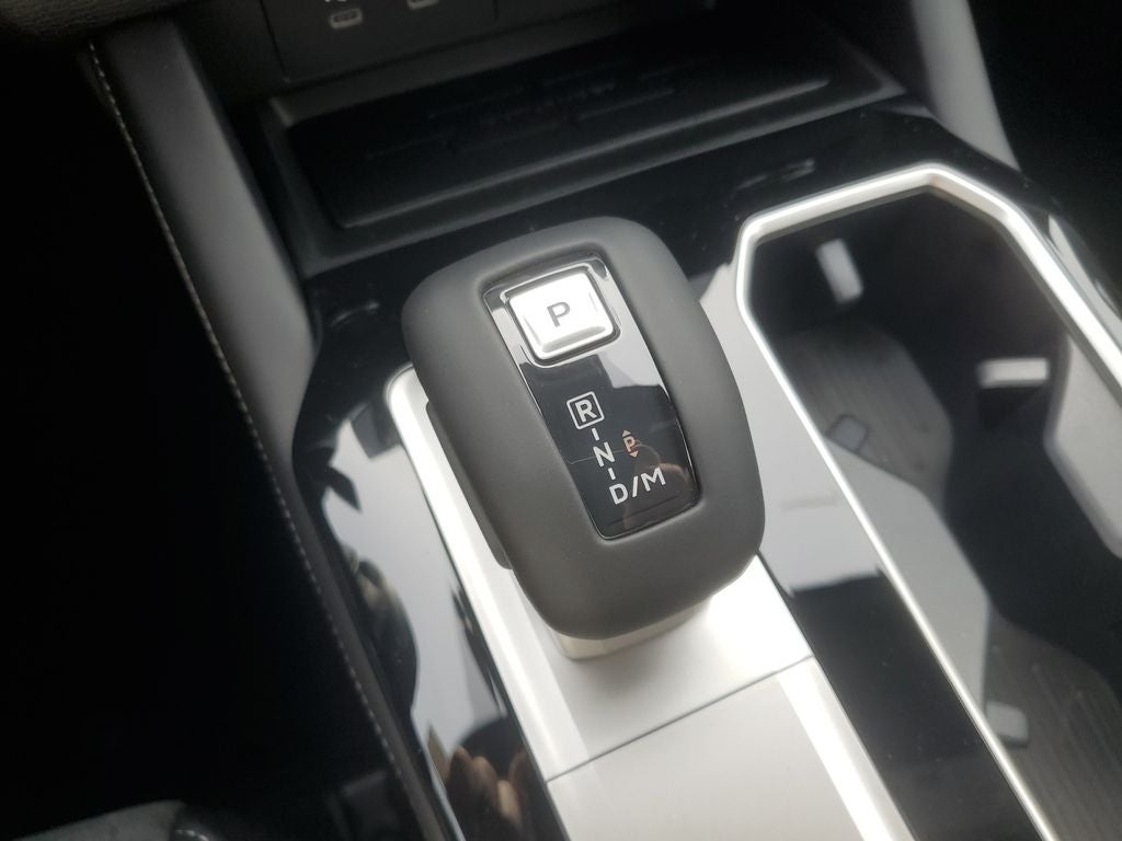 2026 Mitsubishi Outlander LE