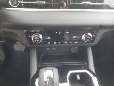 2026 Mitsubishi Outlander LE