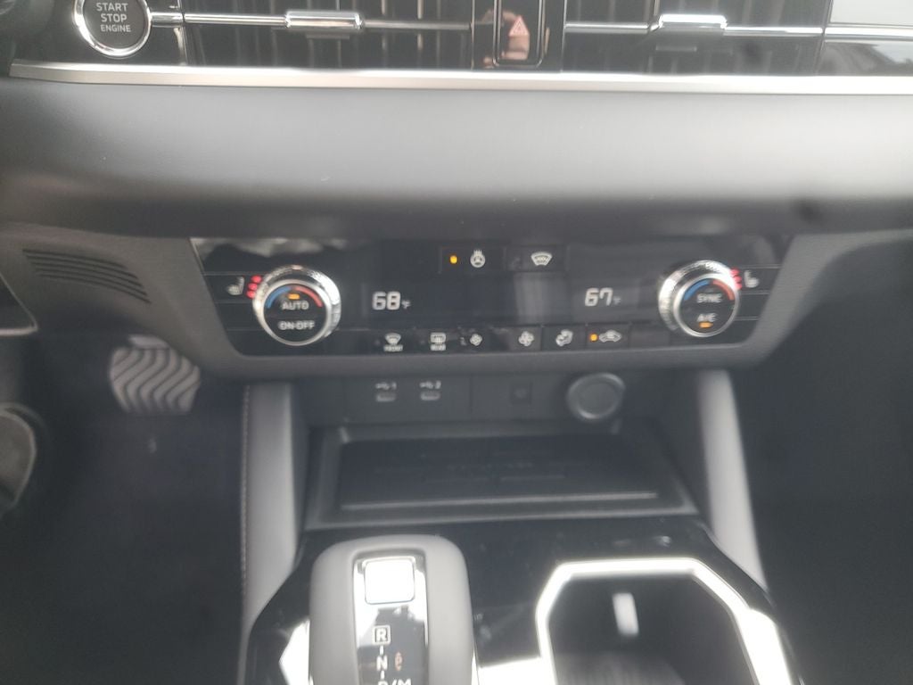 2026 Mitsubishi Outlander LE