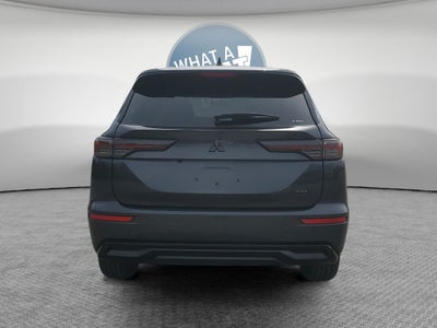 2026 Mitsubishi Outlander LE