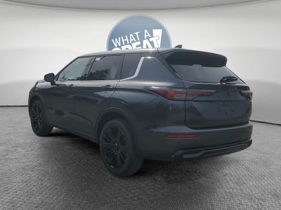 2026 Mitsubishi Outlander LE