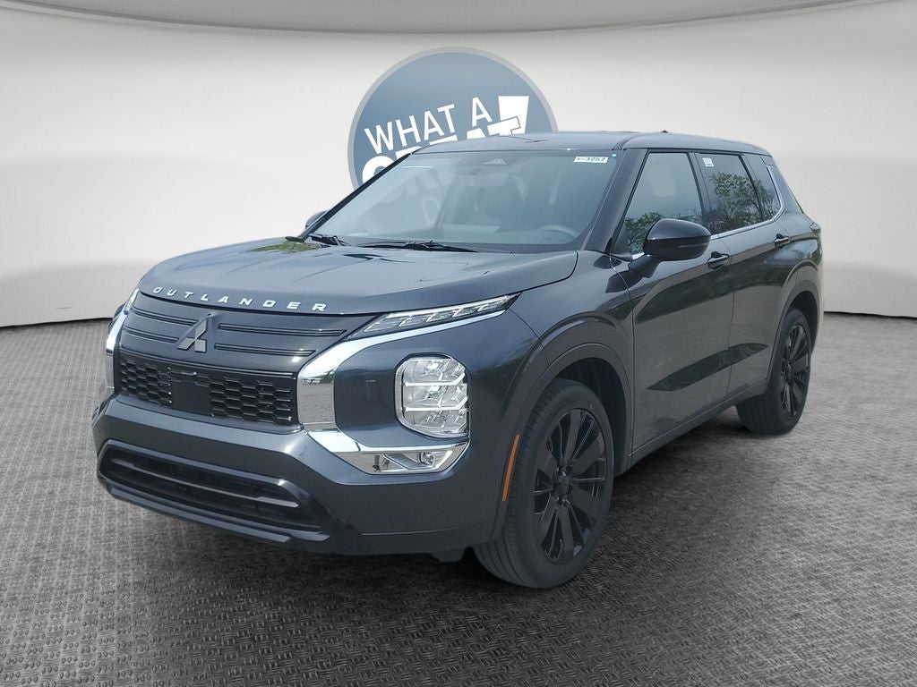2026 Mitsubishi Outlander LE