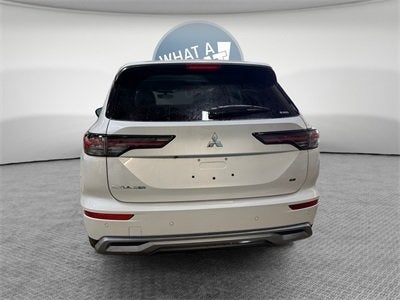 2026 Mitsubishi Outlander SE