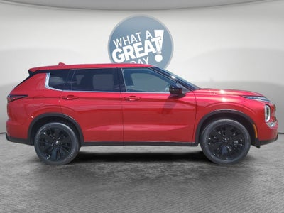2026 Mitsubishi Outlander LE
