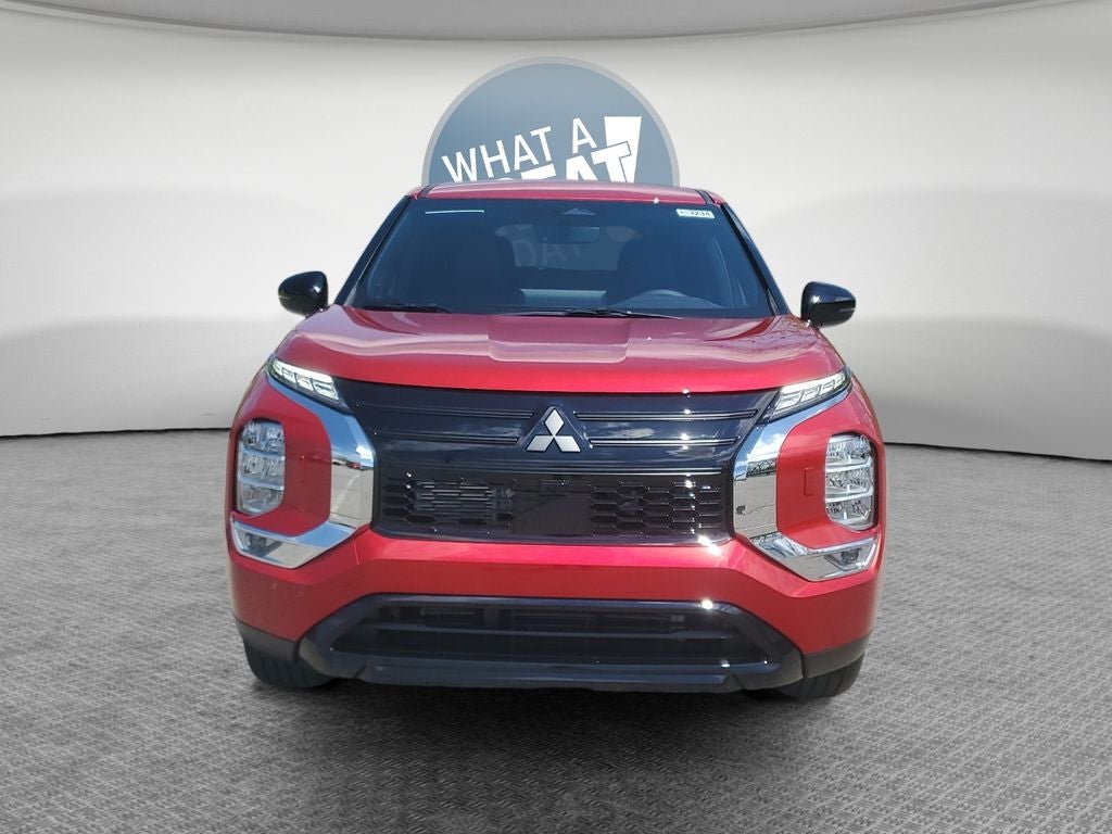 2026 Mitsubishi Outlander LE