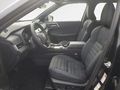 2026 Mitsubishi Outlander LE