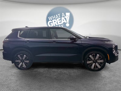 2026 Mitsubishi Outlander SE