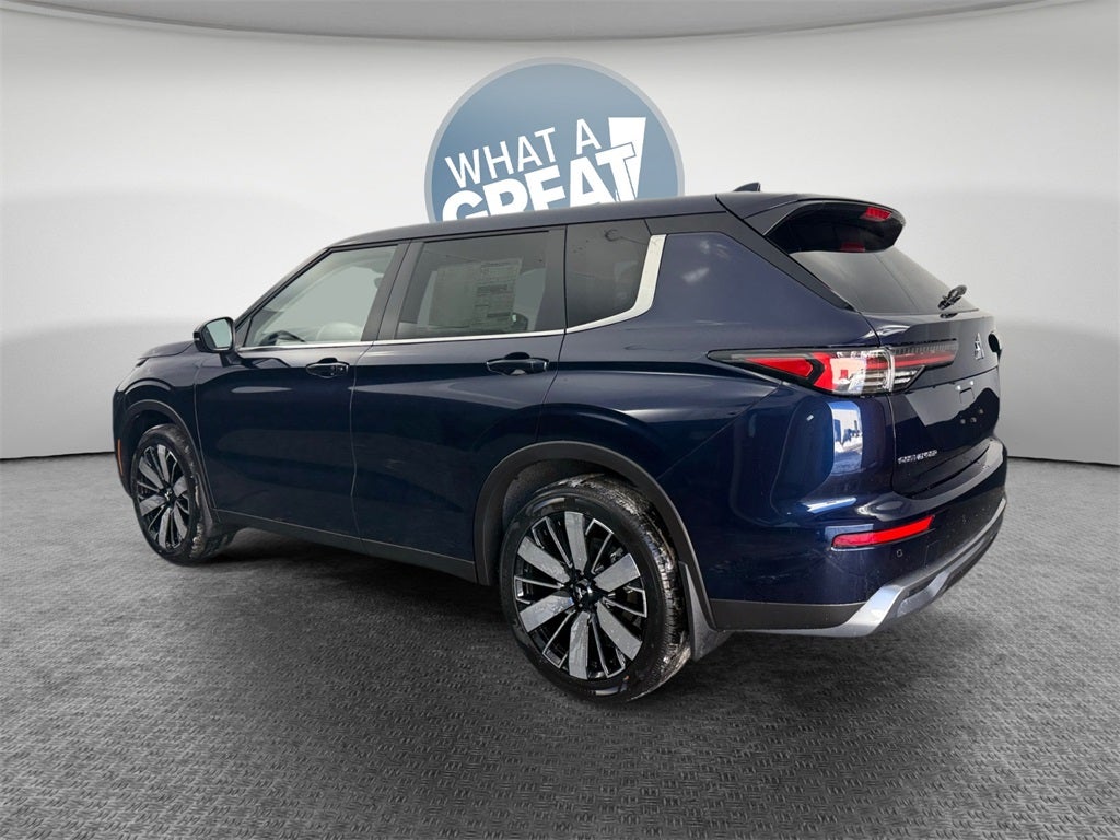 2026 Mitsubishi Outlander SE