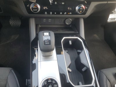 2026 Mitsubishi Outlander LE