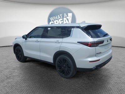 2026 Mitsubishi Outlander LE