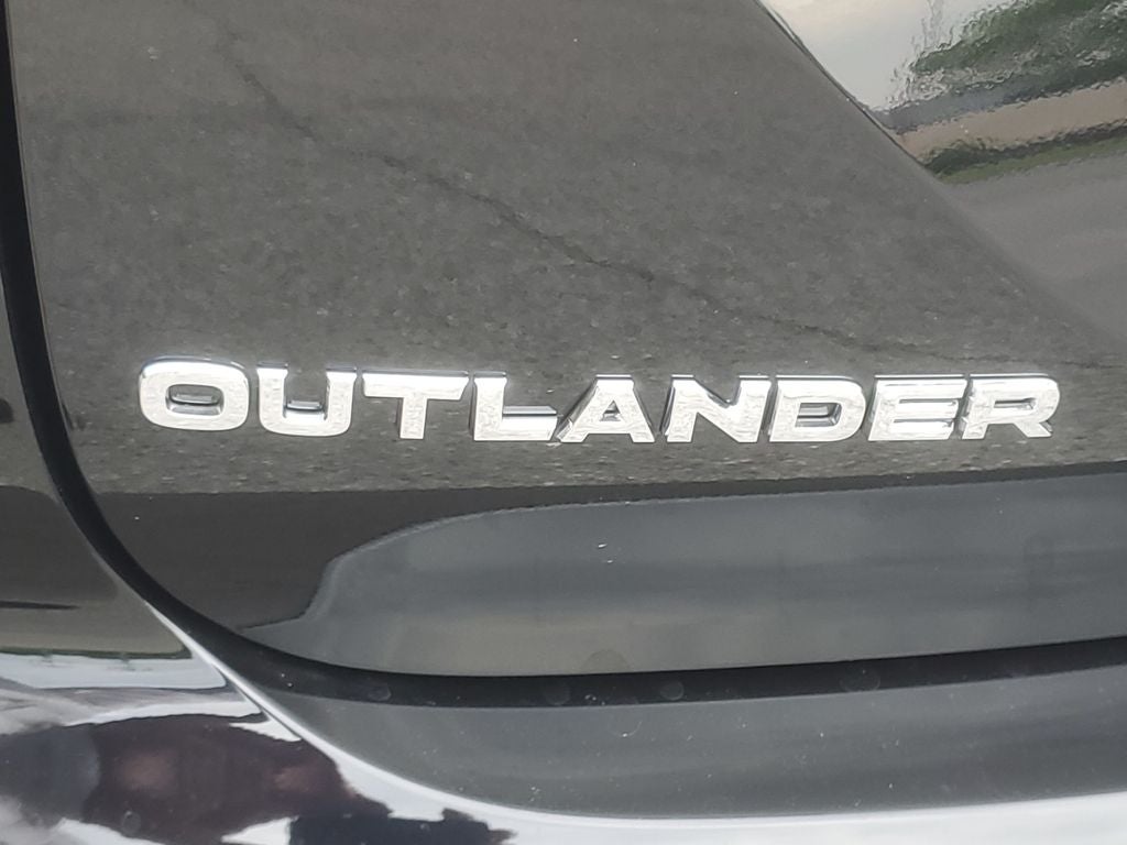 2026 Mitsubishi Outlander SE