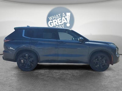 2026 Mitsubishi Outlander LE