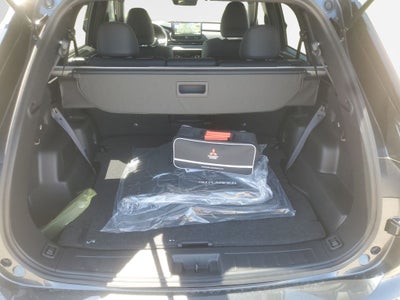 2026 Mitsubishi Outlander LE