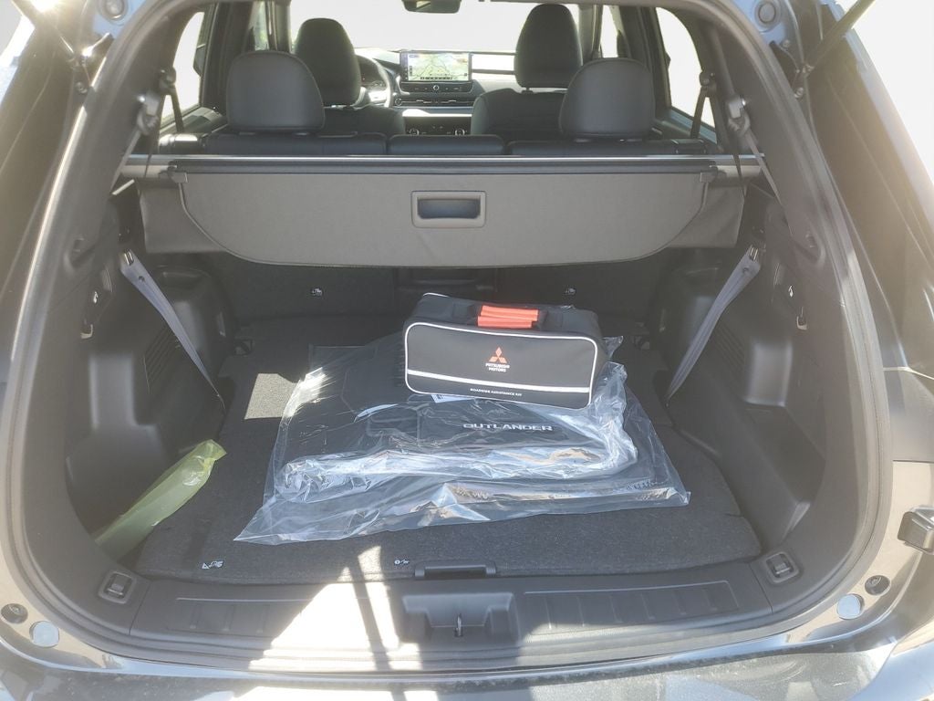 2026 Mitsubishi Outlander LE