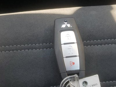 2026 Mitsubishi Outlander LE