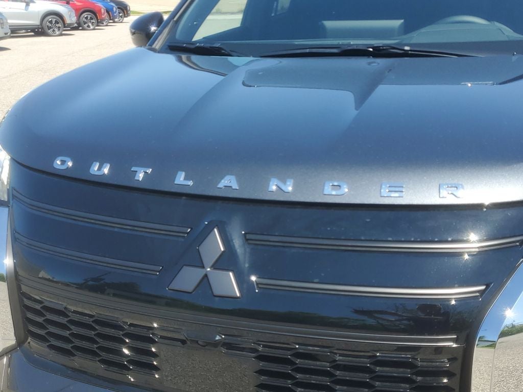 2026 Mitsubishi Outlander LE