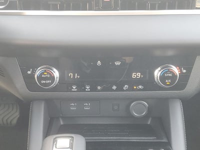 2026 Mitsubishi Outlander LE