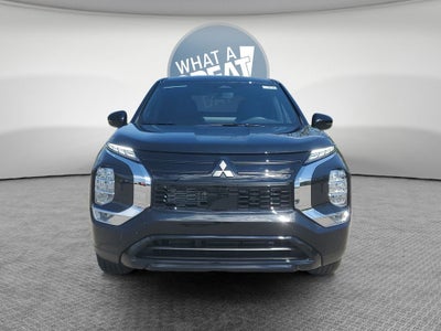2026 Mitsubishi Outlander LE