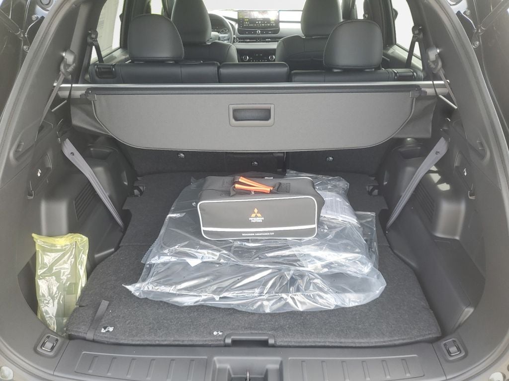 2026 Mitsubishi Outlander LE
