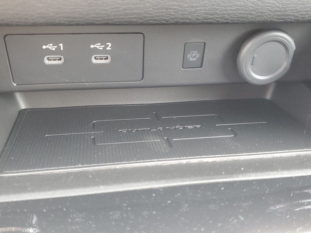 2026 Mitsubishi Outlander LE