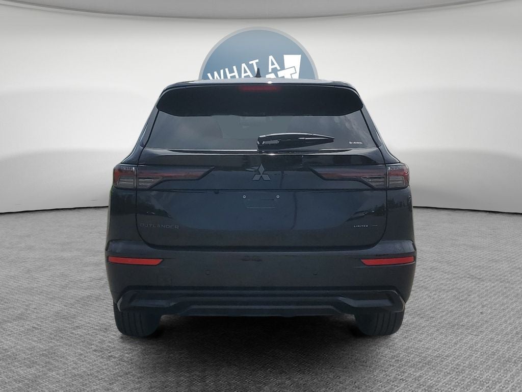 2026 Mitsubishi Outlander LE