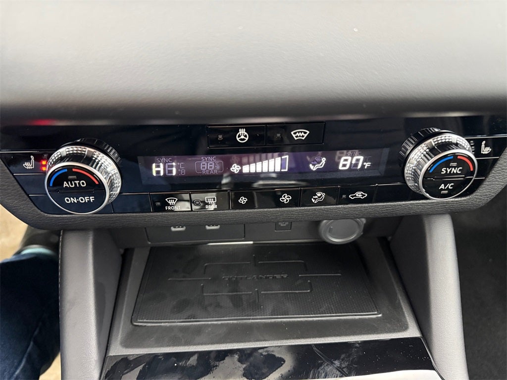 2026 Mitsubishi Outlander SE