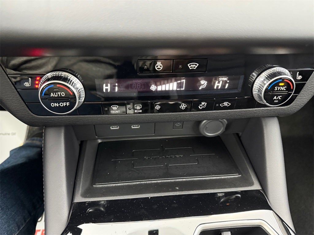 2026 Mitsubishi Outlander Trail Edition