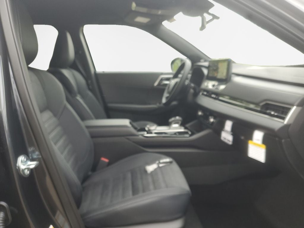 2026 Mitsubishi Outlander LE