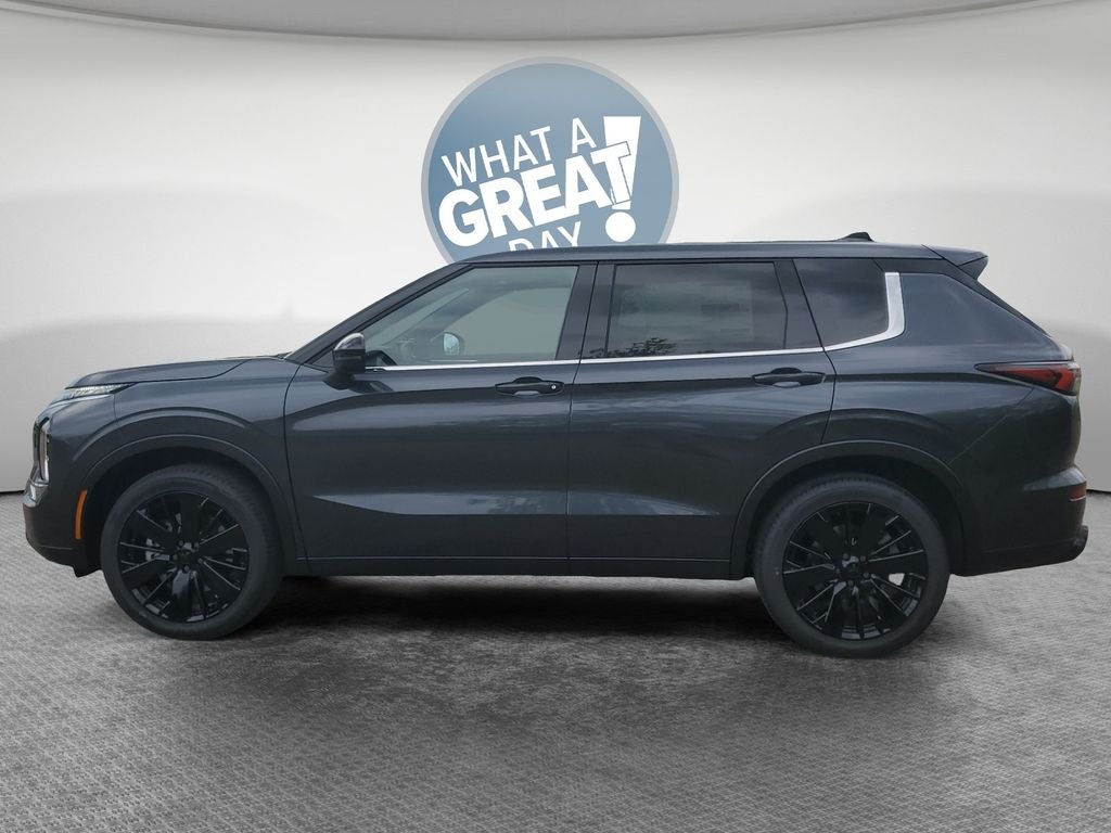 2026 Mitsubishi Outlander LE
