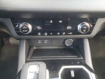2026 Mitsubishi Outlander LE