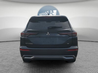 2026 Mitsubishi Outlander LE