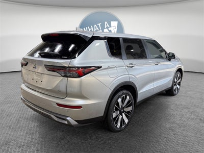 2026 Mitsubishi Outlander SE
