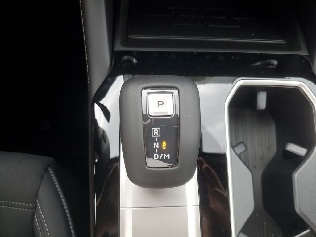 2026 Mitsubishi Outlander LE