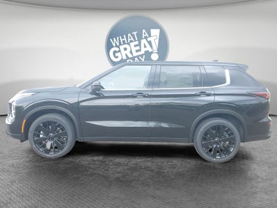 2026 Mitsubishi Outlander LE