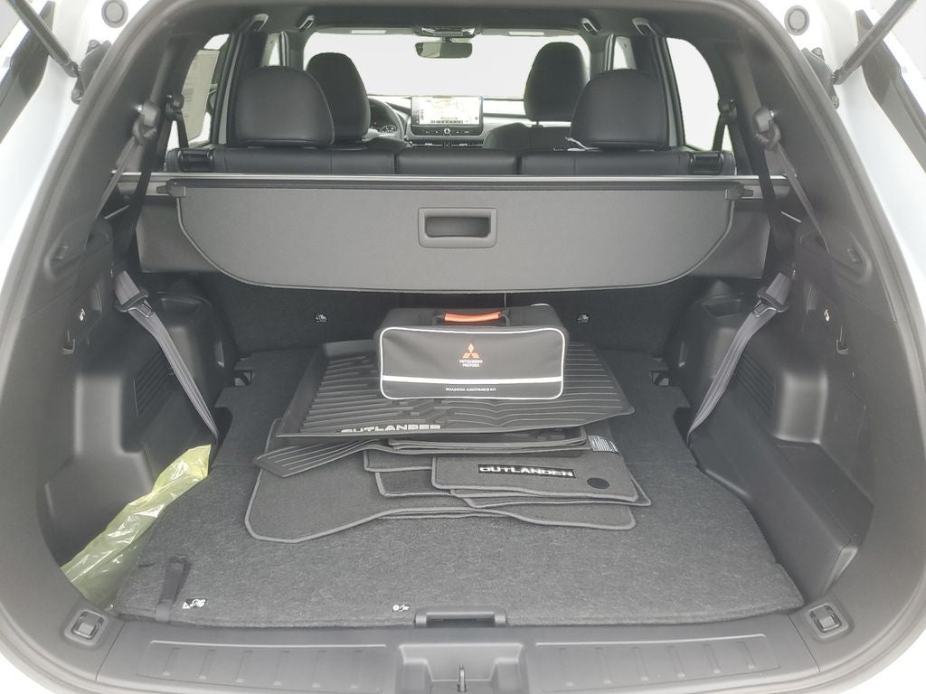 2026 Mitsubishi Outlander LE