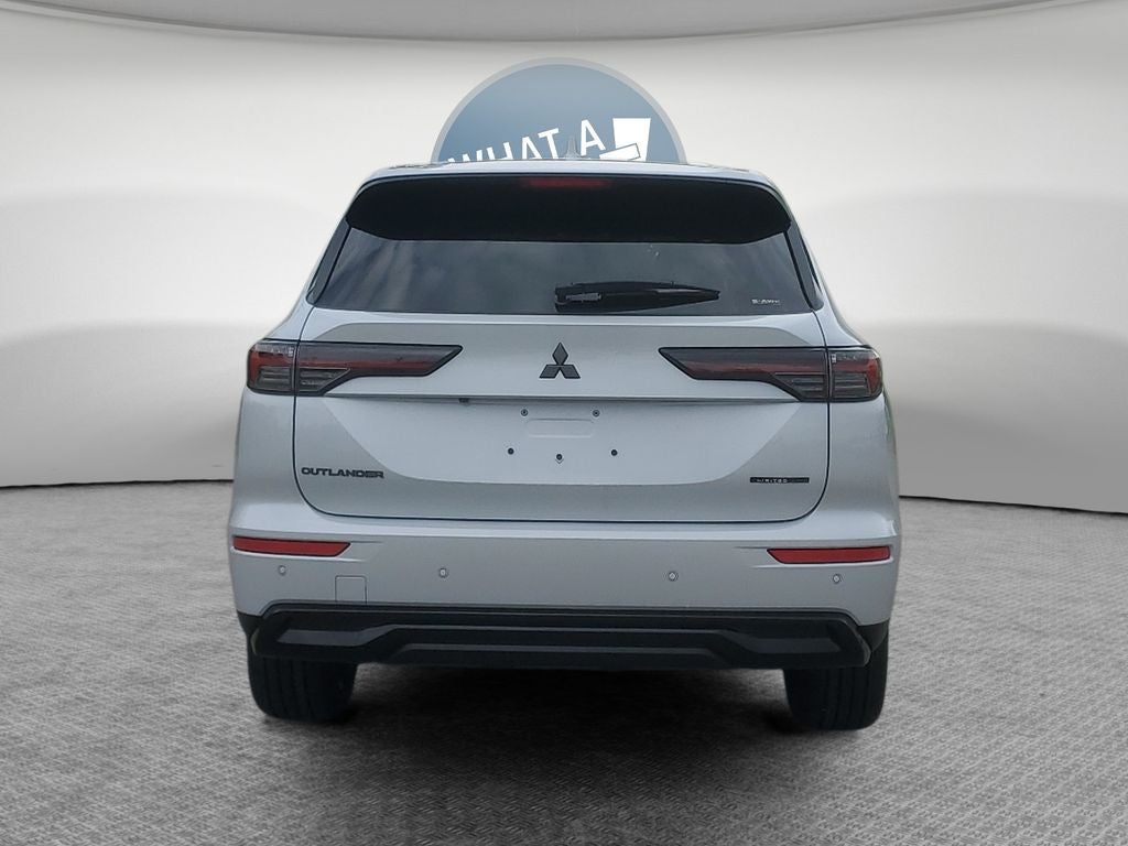 2026 Mitsubishi Outlander LE