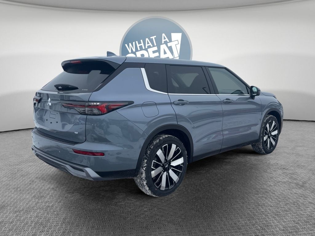 2026 Mitsubishi Outlander SE