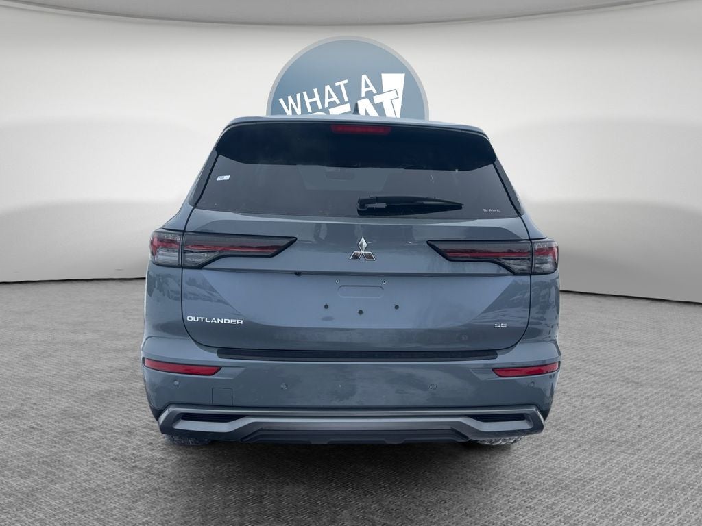 2026 Mitsubishi Outlander SE