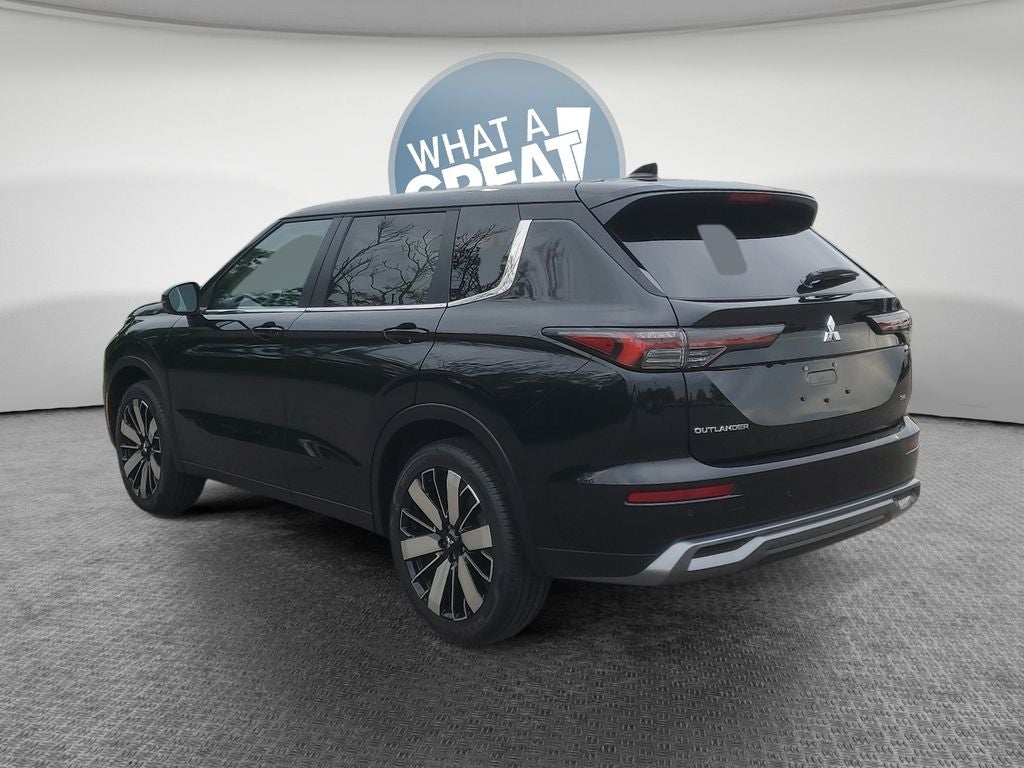 2026 Mitsubishi Outlander SE