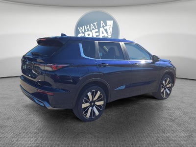 2026 Mitsubishi Outlander SE