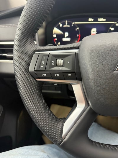 2025 Mitsubishi Outlander SEL