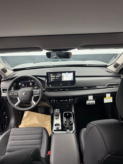 2025 Mitsubishi Outlander SEL