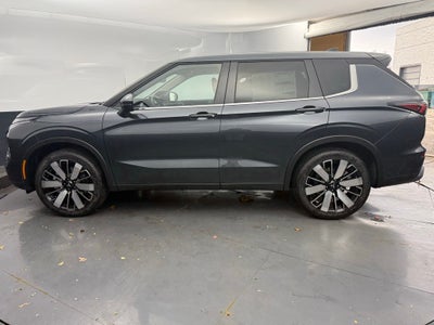 2025 Mitsubishi Outlander SEL