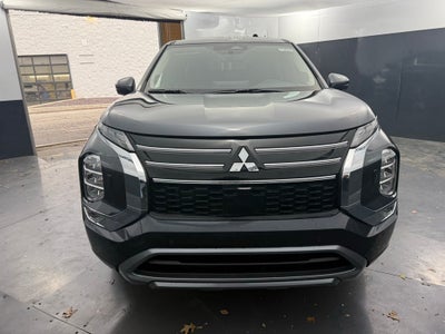 2025 Mitsubishi Outlander SEL