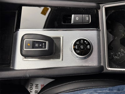 2024 Mitsubishi Outlander SEL