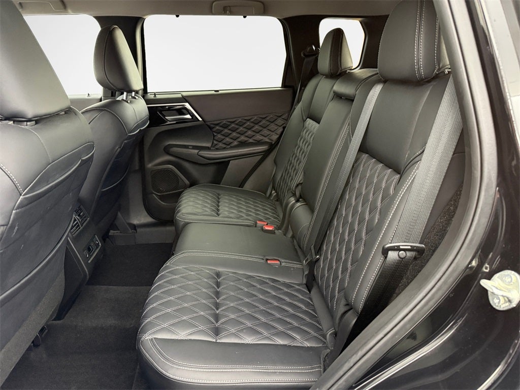 2024 Mitsubishi Outlander SEL