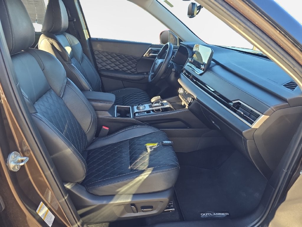 2024 Mitsubishi Outlander SEL