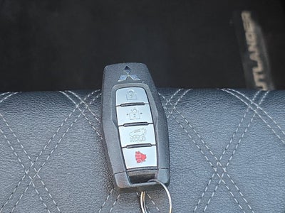 2024 Mitsubishi Outlander SEL