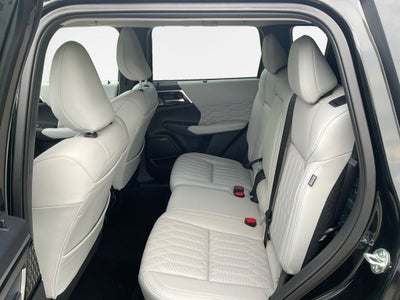 2025 Mitsubishi Outlander Platinum Edition