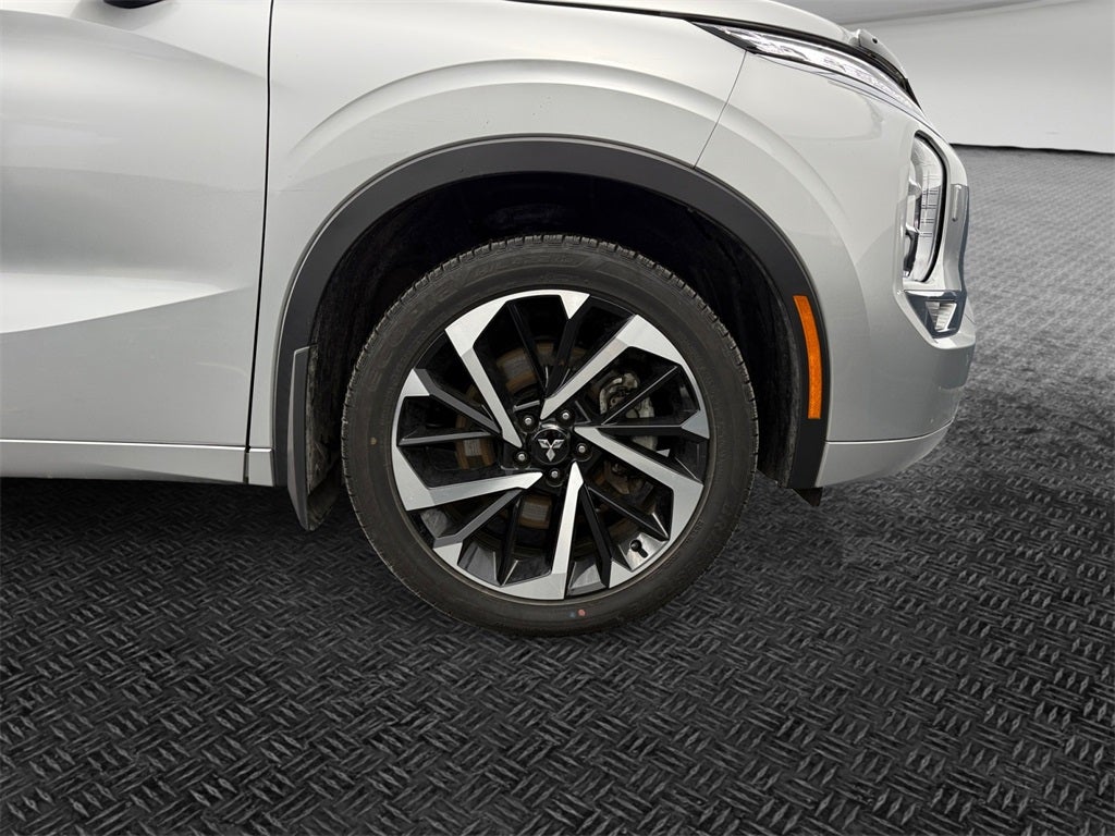 2024 Mitsubishi Outlander SEL
